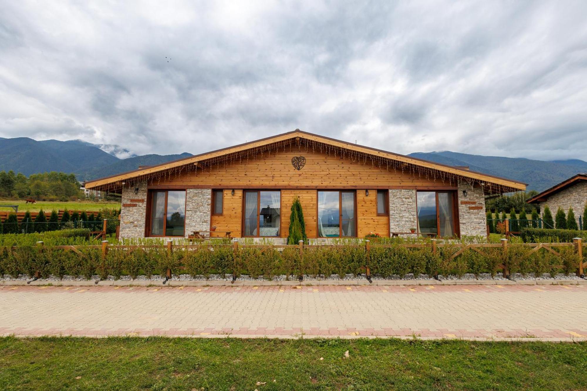Mountain Villa Aleksia- With Jacuzzi ราซล็อก ภายนอก รูปภาพ