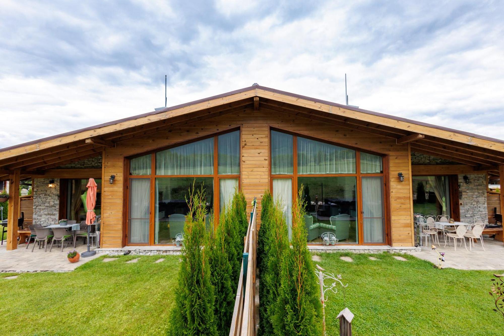 Mountain Villa Aleksia- With Jacuzzi ราซล็อก ภายนอก รูปภาพ