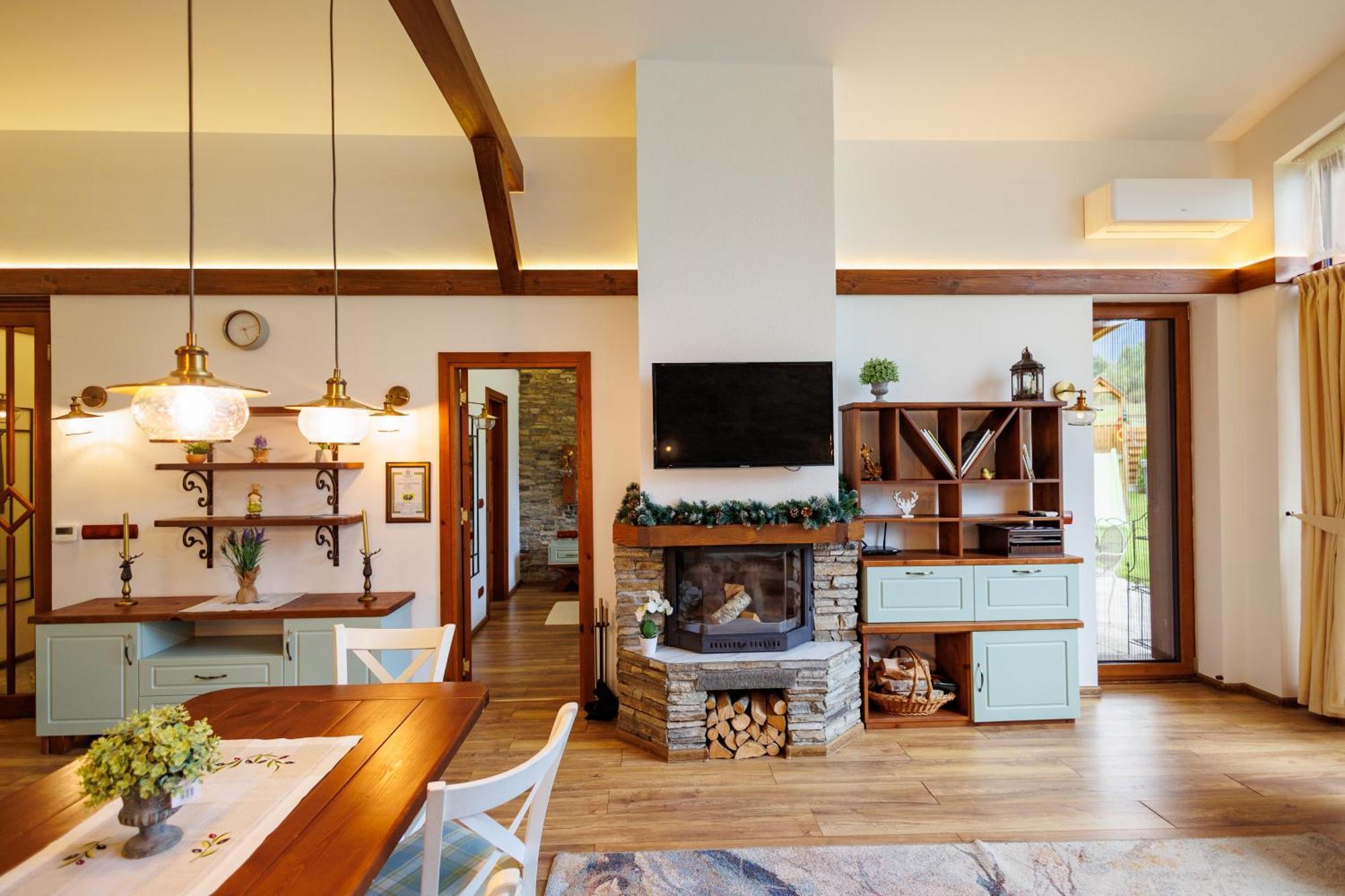 Mountain Villa Aleksia- With Jacuzzi ราซล็อก ภายนอก รูปภาพ